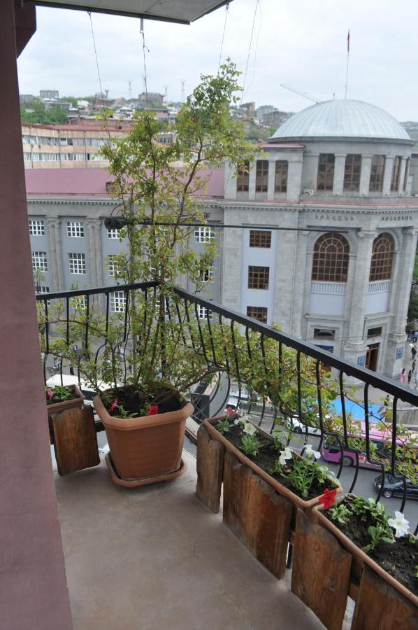 Yerevan-Sky With Terrace Extérieur photo