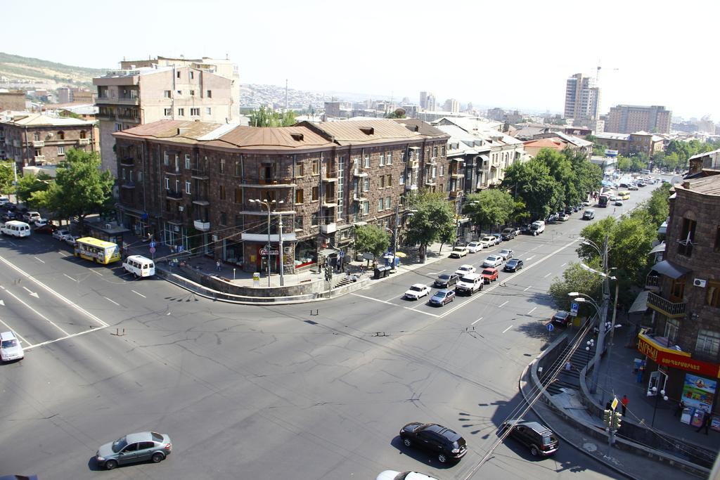 Yerevan-Sky With Terrace Chambre photo
